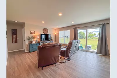 957  Elderberry Rd, Oconomowoc, WI 53066 - Photo 18