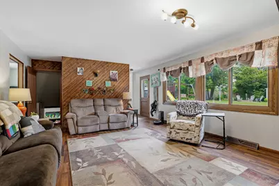 241  Crestwood Dr, Sheboygan Falls, WI 53085 - Photo 10