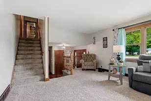 241 Crestwood Dr, Sheboygan Falls, WI 53085 - Photo 8