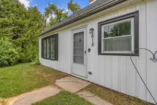 618 Pinehurst Ct, Sheboygan Falls, WI 53085 - Photo 4