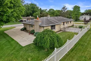3028 Valley Forge St, Racine, WI 53404 - Photo 10