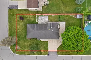 3028 Valley Forge St, Racine, WI 53404 - Photo 6