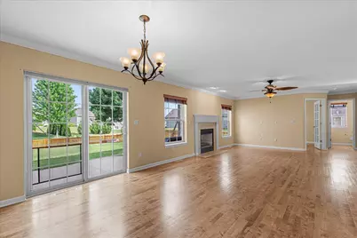 550  Lambert Dr, Slinger, WI 53086 - Photo 6