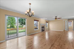 550 Lambert Dr, Slinger, WI 53086 - Photo 6
