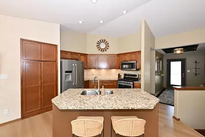 967  Log Cabin Ln, Belgium, WI 53004 - Photo 8