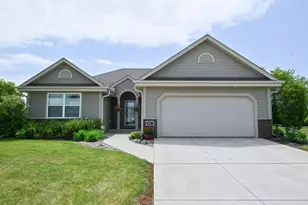 967 Log Cabin Ln, Belgium, WI 53004 - Photo 1