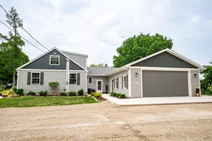 2126 N Emmertsen Rd, Racine, WI 53406 - Photo 6