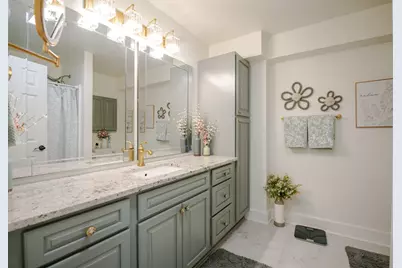 2126 N Emmertsen Rd, Racine, WI 53406 - Photo 28