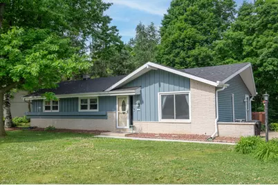 1447  Tomac Ln, Richfield, WI 53033 - Photo 6