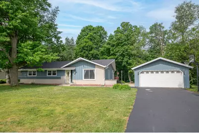 1447  Tomac Ln, Richfield, WI 53033 - Photo 1