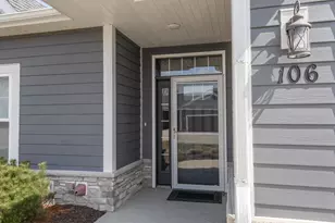 106 Phantom Lk Ct, Mukwonago, WI 53149 - Photo 4