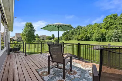 9154  Creekside Cir, Pleasant Prairie, WI 53158 - Photo 40