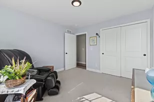 9154 Creekside Cir, Pleasant Prairie, WI 53158 - Photo 22