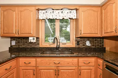 312 N Jackson St, Elkhorn, WI 53121 - Photo 8