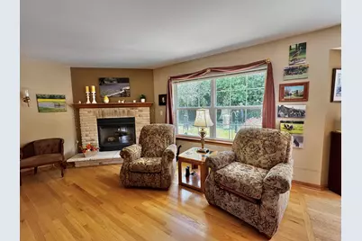 2501  Michele Ln, East Troy, WI 53120 - Photo 10