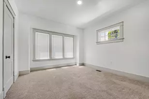 5615 W Burleigh St, Milwaukee, WI 53210 - Photo 12