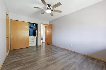 4085 S 84th St #7, Greenfield, WI 53228 - Photo 16