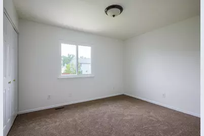 10212  64th St, Kenosha, WI 53142 - Photo 30