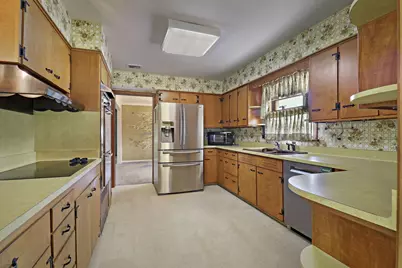 2116  37th St, Kenosha, WI 53140 - Photo 8