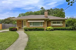 2116 37th St, Kenosha, WI 53140 - Photo 2