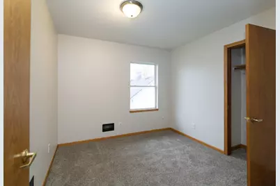 6824 W Mill Rd #6826, Milwaukee, WI 53218 - Photo 10