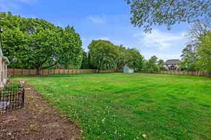 7300 S 92nd St, Franklin, WI 53132 - Photo 32