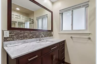 N91W17573  Saint Regis St, Menomonee Falls, WI 53051 - Photo 22