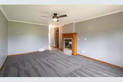 N8620  Garfield Rd, Holland, WI 54636 - Photo 8