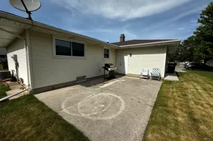 2722 N Taylor Dr, Sheboygan, WI 53083 - Photo 24