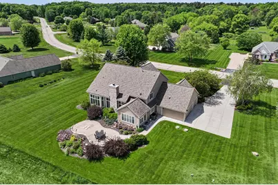 224  Crooked Stick Pass, North Prairie, WI 53153 - Photo 6