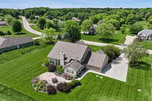 224 Crooked Stick Pass, North Prairie, WI 53153 - Photo 6