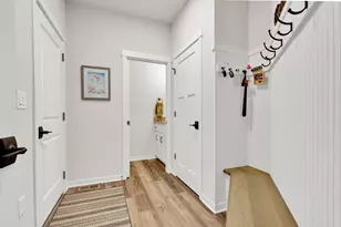 S54W25469 Pebble Brook Ct, Waukesha, WI 53189 - Photo 20