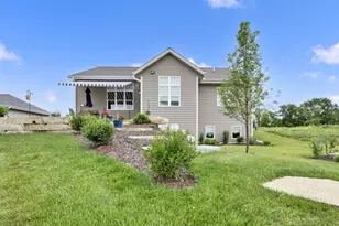 S54W25469 Pebble Brook Ct, Waukesha, WI 53189 - Photo 30