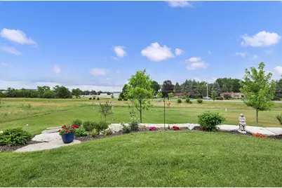 S54W25469  Pebble Brook Ct, Waukesha, WI 53189 - Photo 34