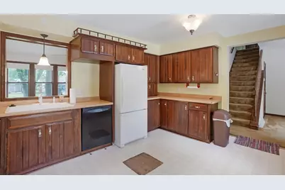 224  Plank Rd, Mukwonago, WI 53149 - Photo 8