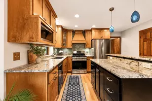 952 Greenway Terrace, Hartland, WI 53029 - Photo 18