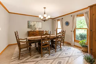 952 Greenway Terrace, Hartland, WI 53029 - Photo 6