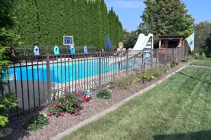 W171N10218 Wildrose Ln, Germantown, WI 53022 - Photo 38