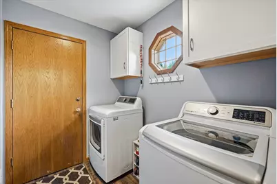 W171N10218  Wildrose Ln, Germantown, WI 53022 - Photo 20