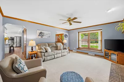 W171N10218  Wildrose Ln, Germantown, WI 53022 - Photo 18