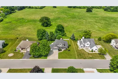 3950  Royal Oaks Dr, Racine, WI 53406 - Photo 24