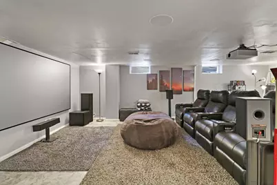 915  Indiana St, Racine, WI 53405 - Photo 18