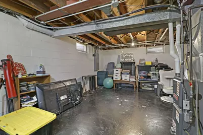 915  Indiana St, Racine, WI 53405 - Photo 22