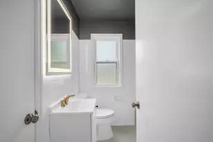 1260 Edwards St, Brookfield, WI 53005 - Photo 12
