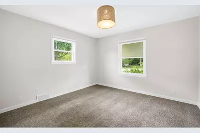 1260  Edwards St, Brookfield, WI 53005 - Photo 10