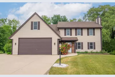 3640 E Northbrook Blvd, Oak Creek, WI 53154 - Photo 1