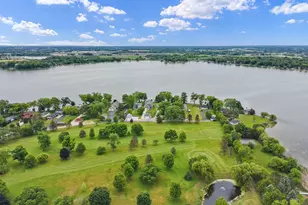 24315 Fairway Dr, Racine, WI 53139 - Photo 12
