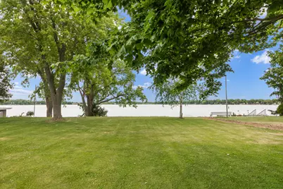 24315  Fairway Dr, Racine, WI 53139 - Photo 6