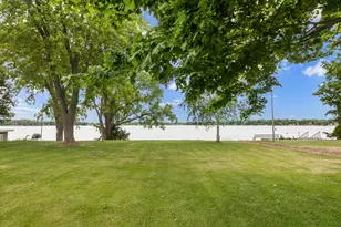 24315 Fairway Dr, Racine, WI 53139 - Photo 6
