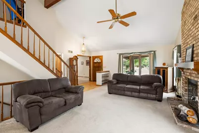5413  Somerset Ln, Greenfield, WI 53221 - Photo 6